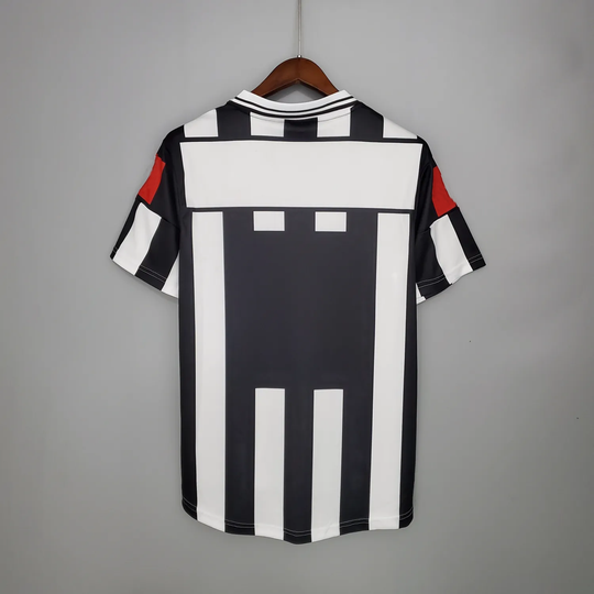 Juventus hjemme retrotrøje 01 02